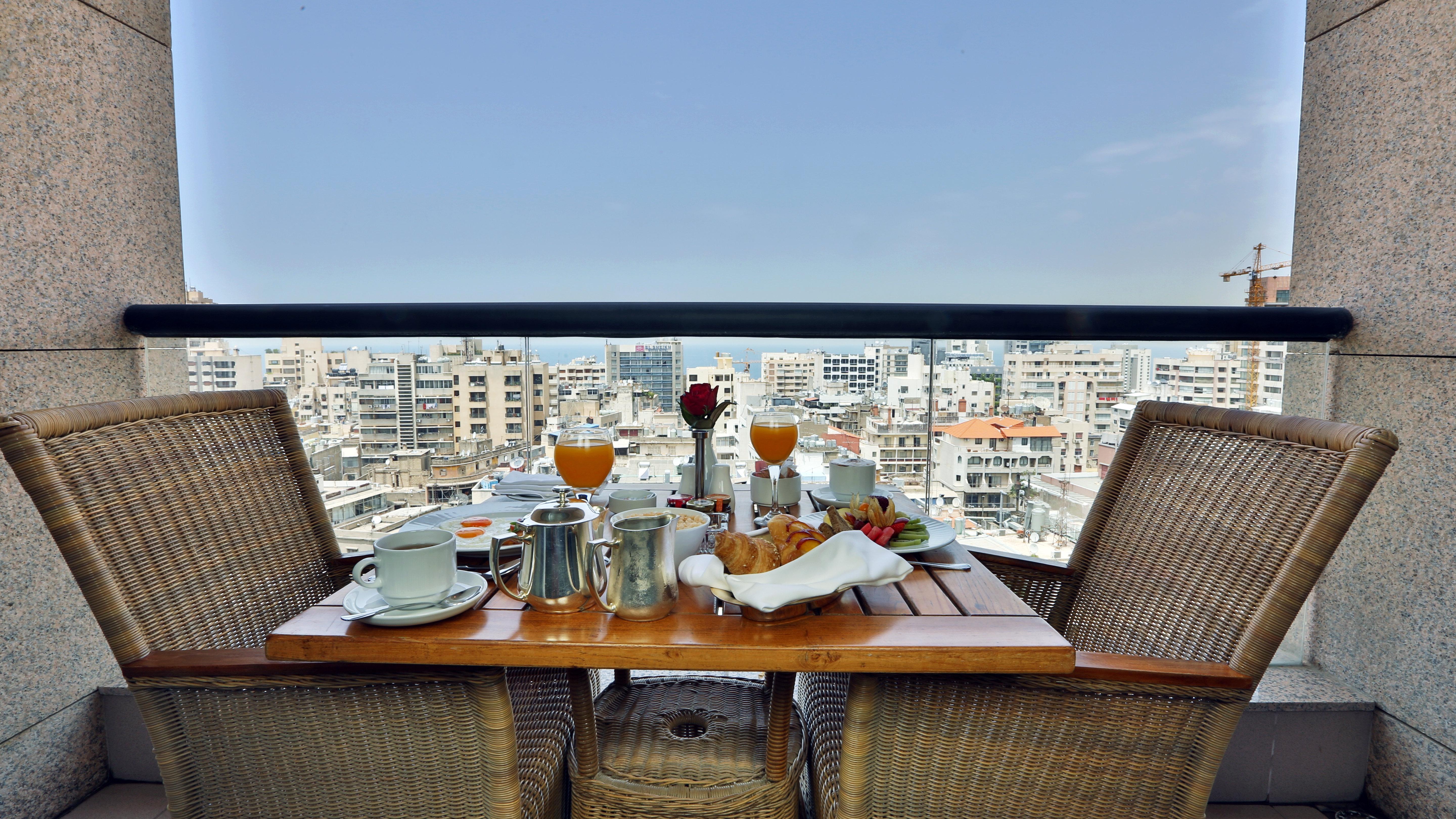 Crowne Plaza Hamra By Ihg 5*