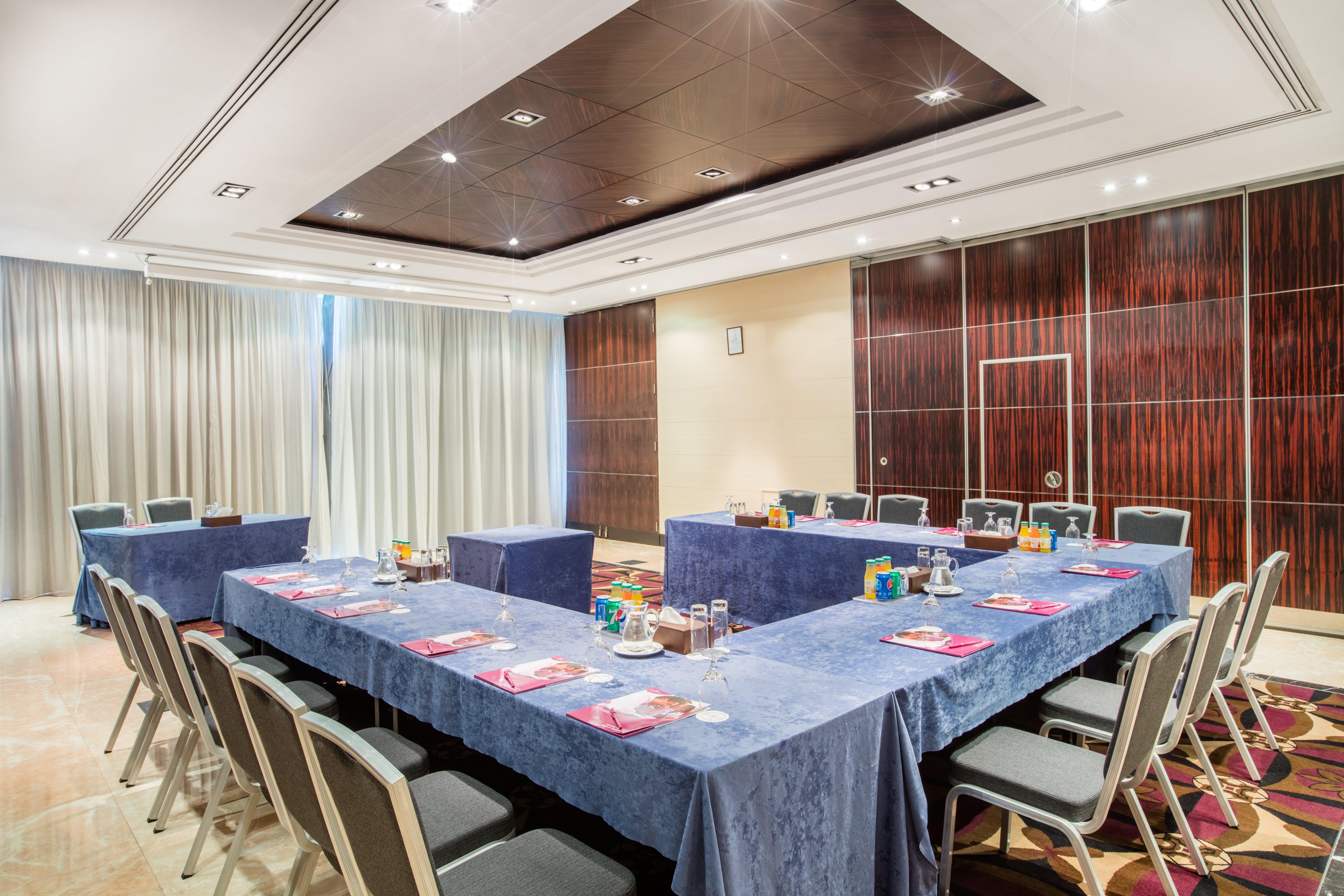 Crowne Plaza Hamra By Ihg Hotel Beirut