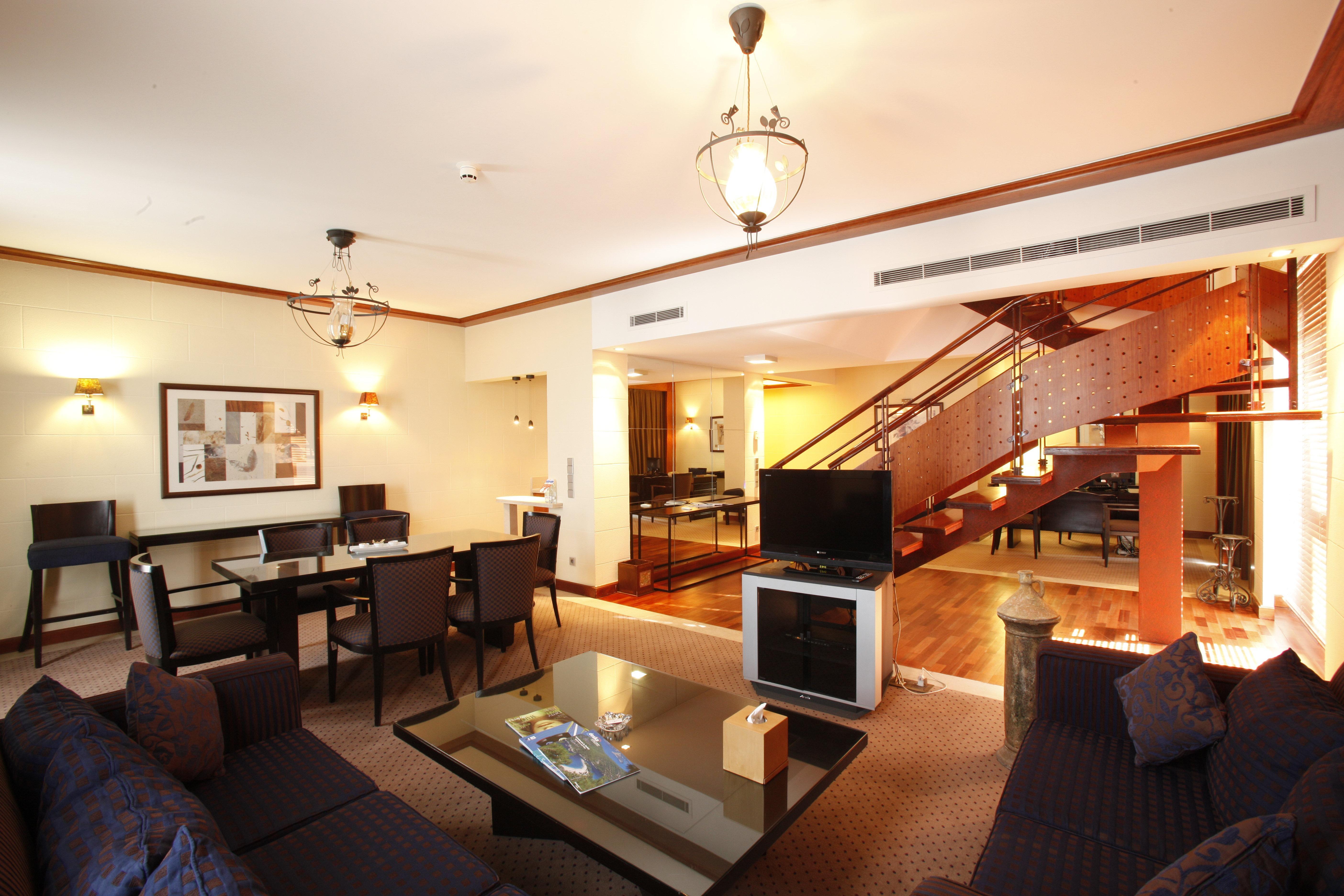 Crowne Plaza Hamra By Ihg Hotel