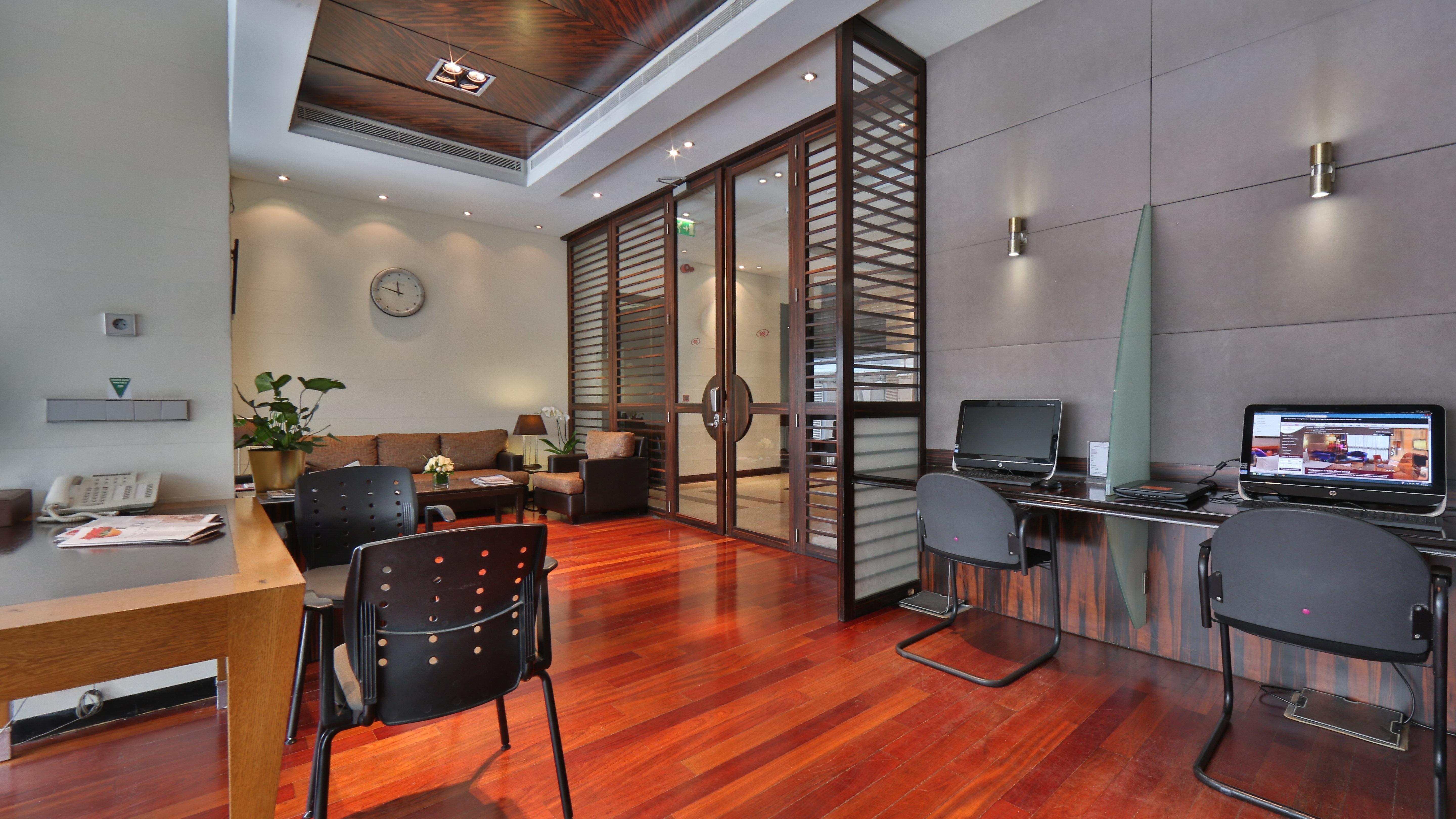 Crowne Plaza Hamra By Ihg Hotel