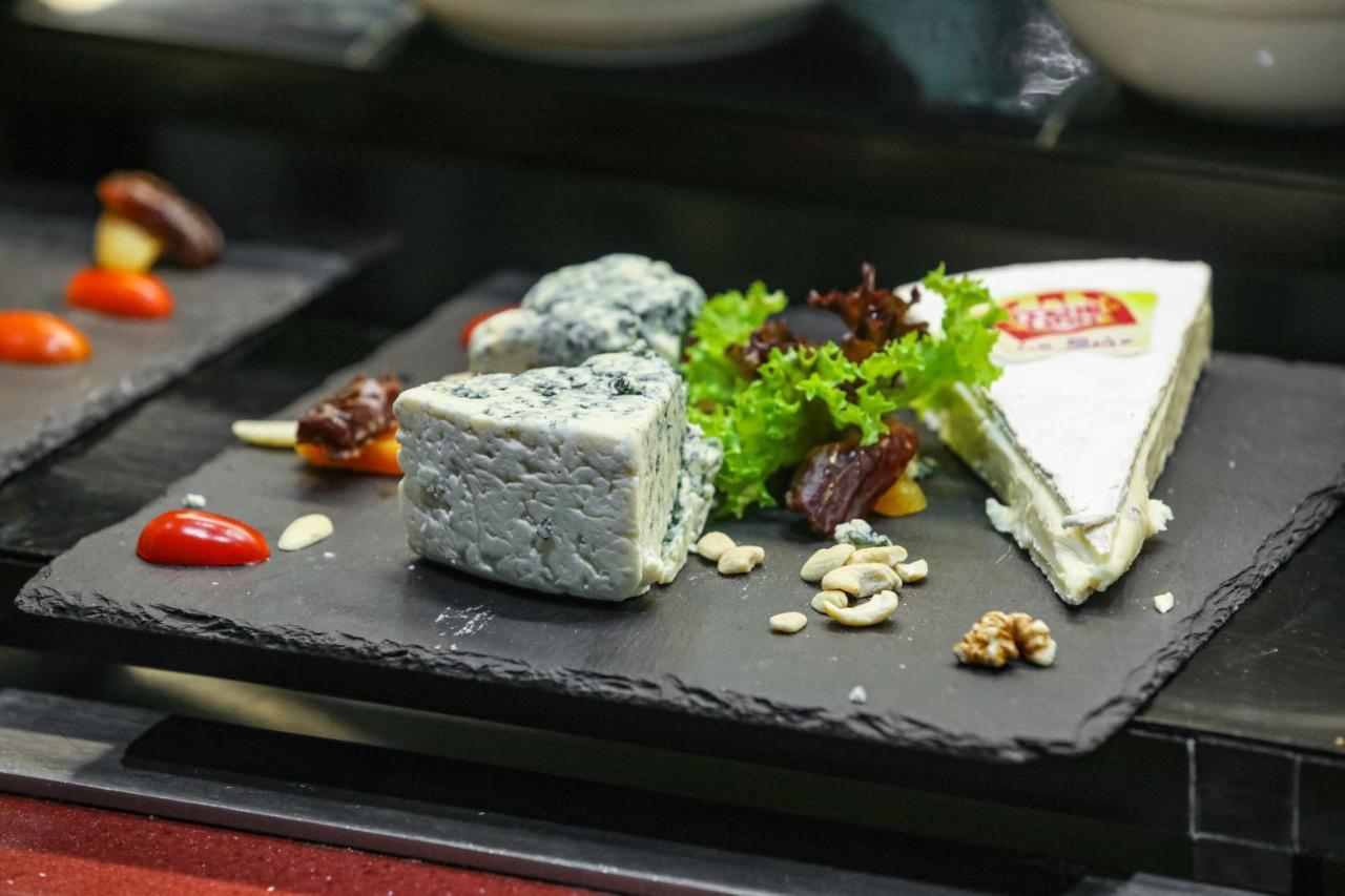 Hotel Crowne Plaza Hamra By Ihg 5*